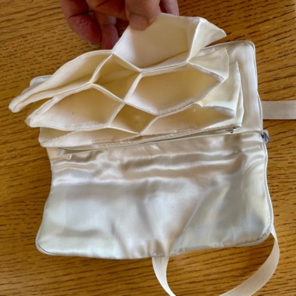 Travel Jewellery Wrap/Roll SATIN JEWELLERY ROLL Case for Travel - Picture 8 of 13